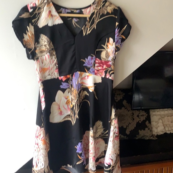 Beautiful floral mink pink dress - Picture 1 of 2